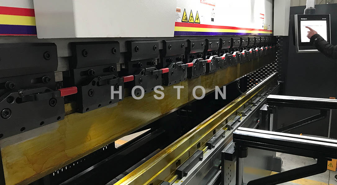 CNC Electro-hydraulic Servo Press Brake Machine(3+1 axis or above)